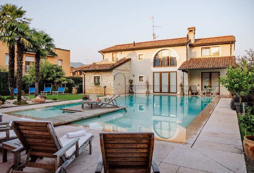 مبيت وإفطار La Dolce Vita