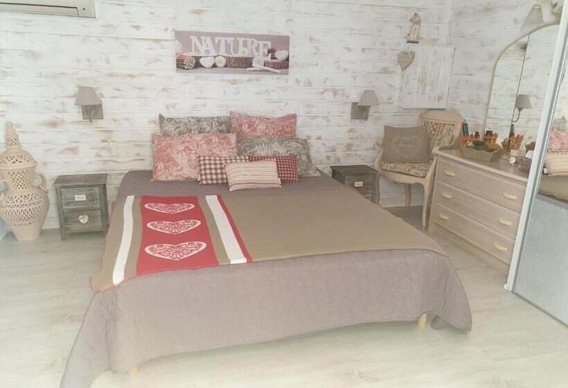 تختخواب و صبحانه La Villa De La Marana