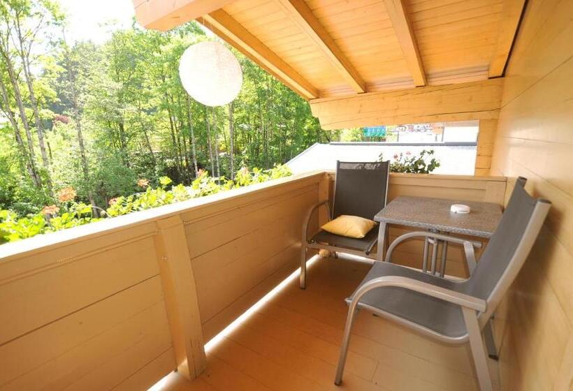 住宿加早餐  Pension Mirabelle