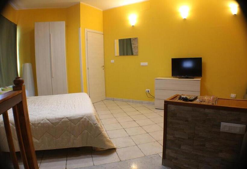 تختخواب و صبحانه San Nicolò House