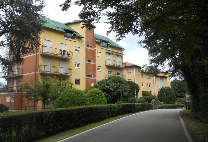 تختخواب و صبحانه Terrazza Con Vista Grande