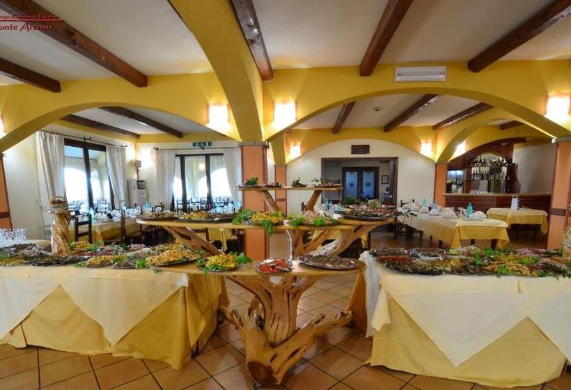 호텔 Albergo Ristorante Pizzeria Monte Arcosu