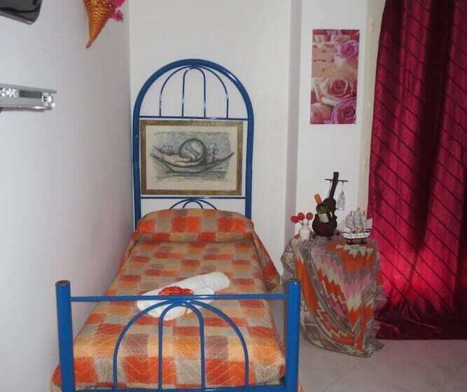 تختخواب و صبحانه Colomba Bianca