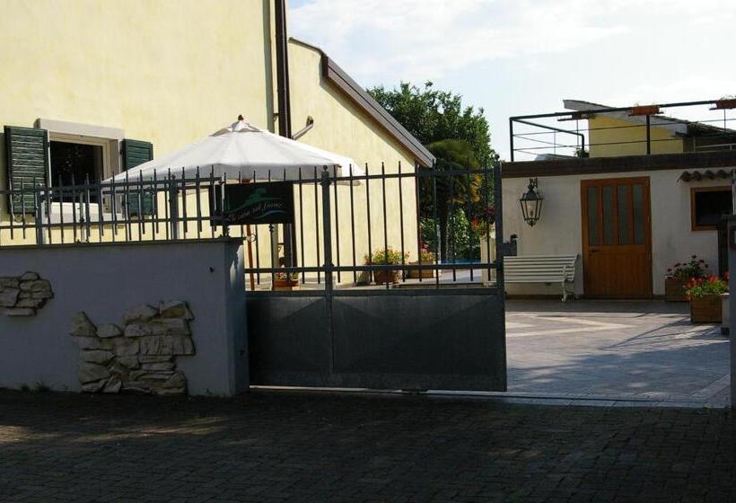 مبيت وإفطار La Casa Sul Fiume