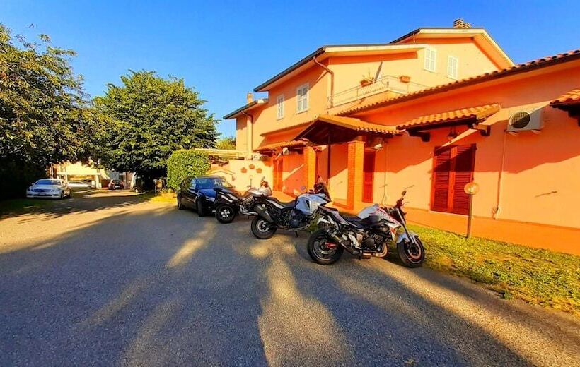住宿加早餐  Villa Etruria Guest House
