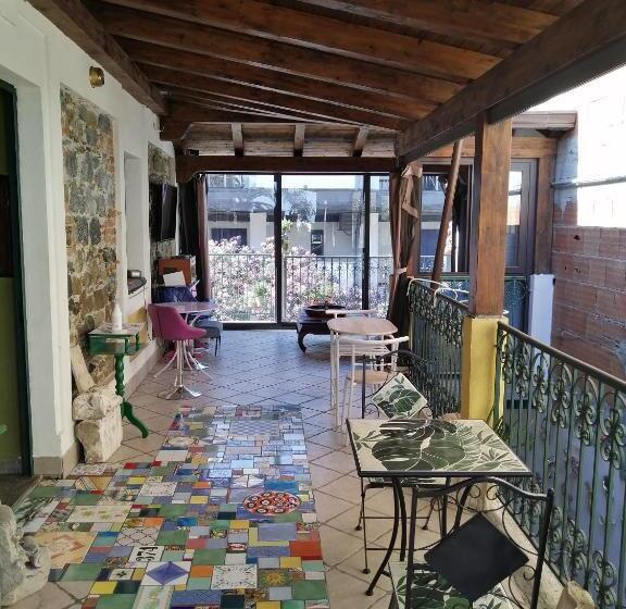 تختخواب و صبحانه Villa Felice