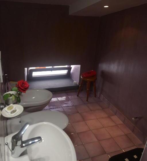 تختخواب و صبحانه Villa Felice