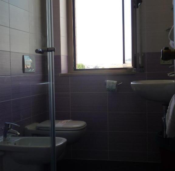 فندق Naxos B&b