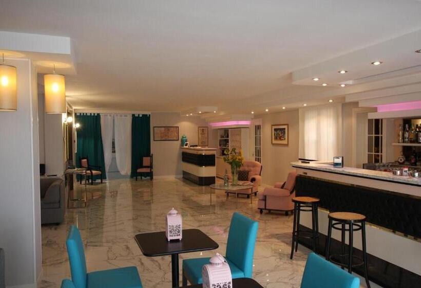 فندق Naxos B&b