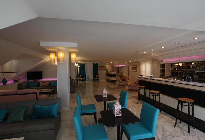 فندق Naxos B&b
