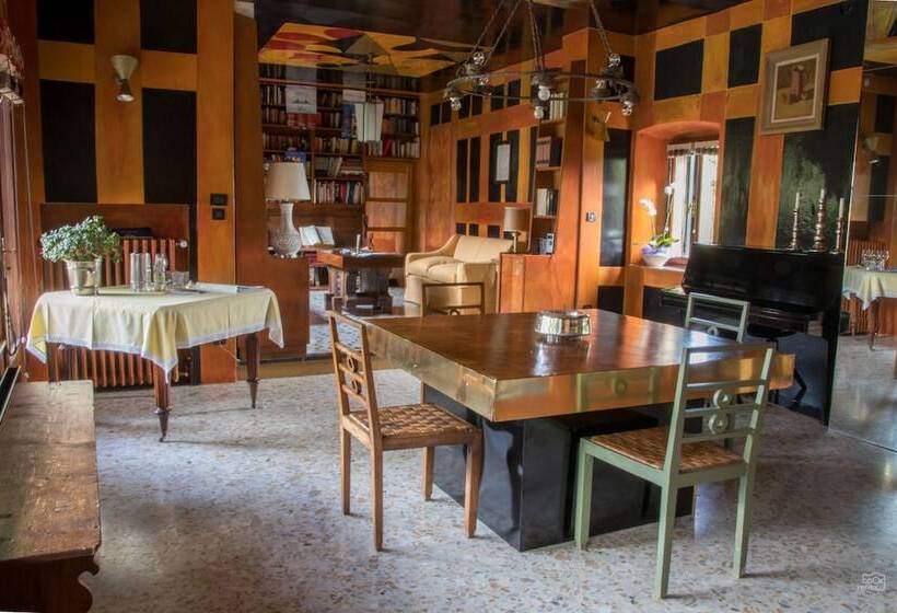 تختخواب و صبحانه Castrum Di Serravalle