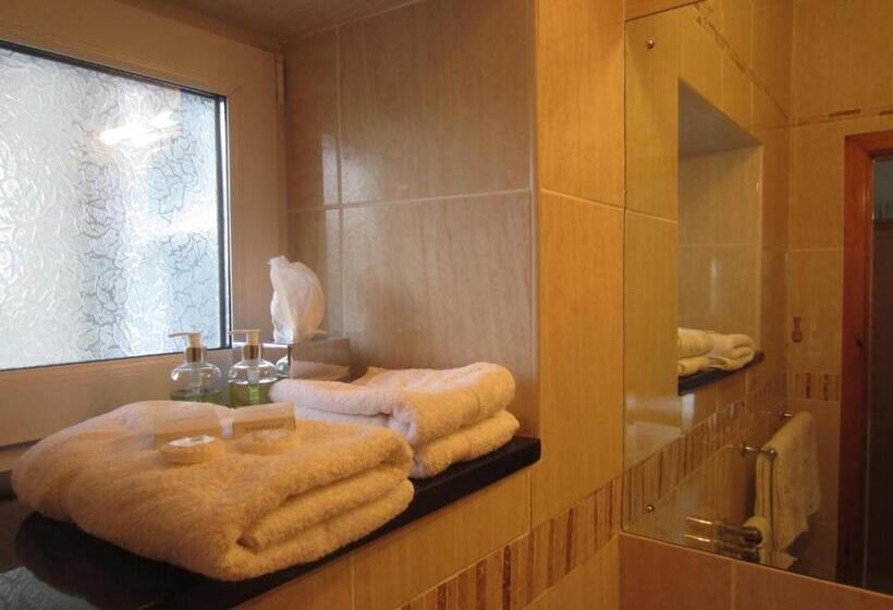 住宿加早餐  Gwrach Ynys Country Guest House