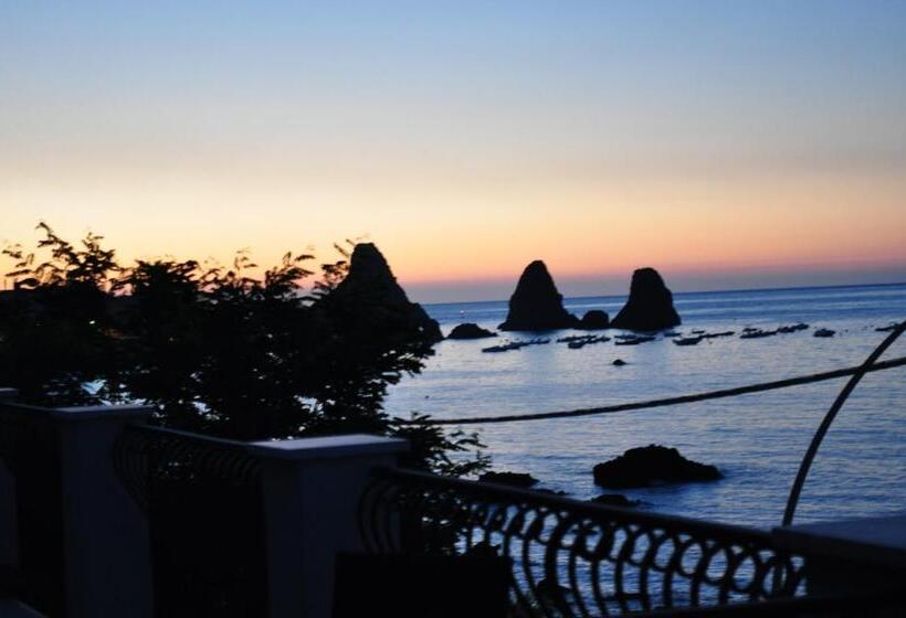 تختخواب و صبحانه La Terrazza