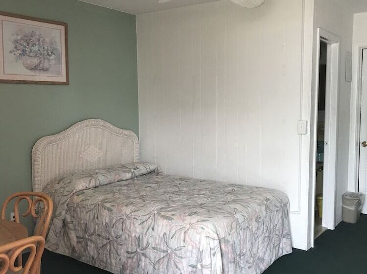 Gold Crest Motel