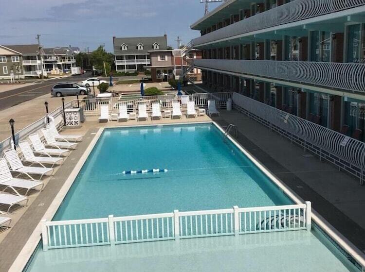 Gold Crest Motel