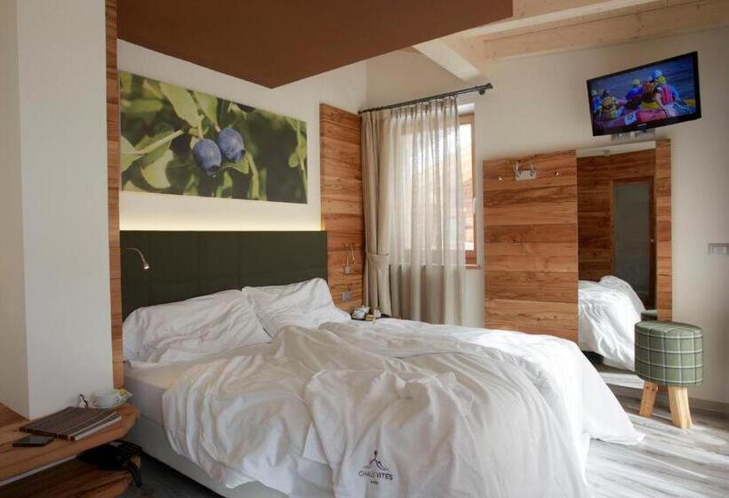 هتل Chalet Vites Mountain