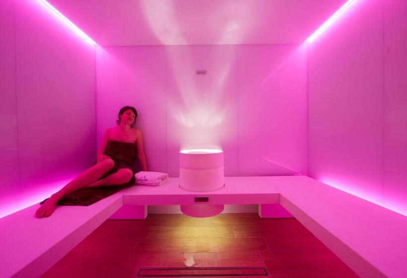 هتل Chalet Vites Mountain