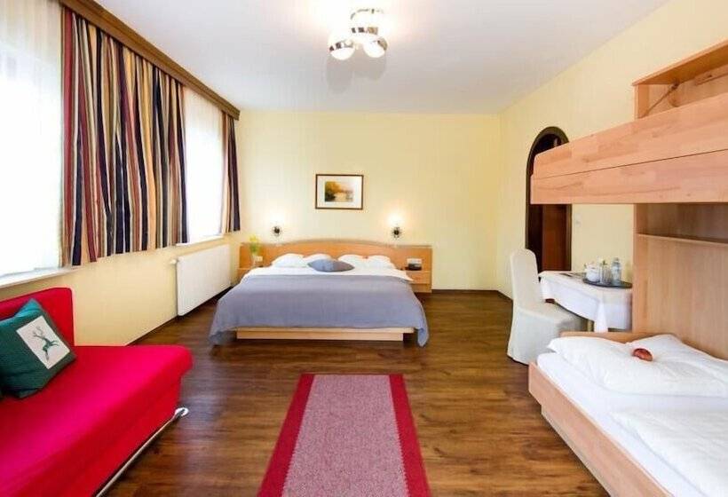 فندق Familiengut Ertlhof