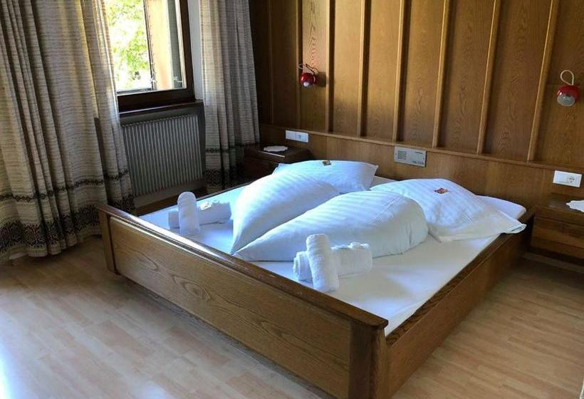 בית מלון כפרי Gasthof Goldenes Lamm