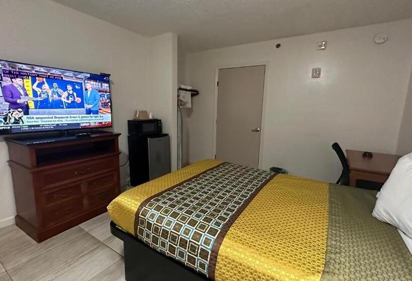 מוטל Carom Inn Denham Springs  Baton Rouge