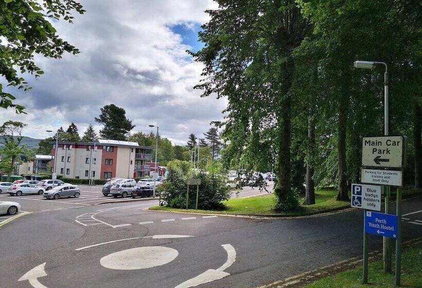 Perth Youth Hostel And Apartments