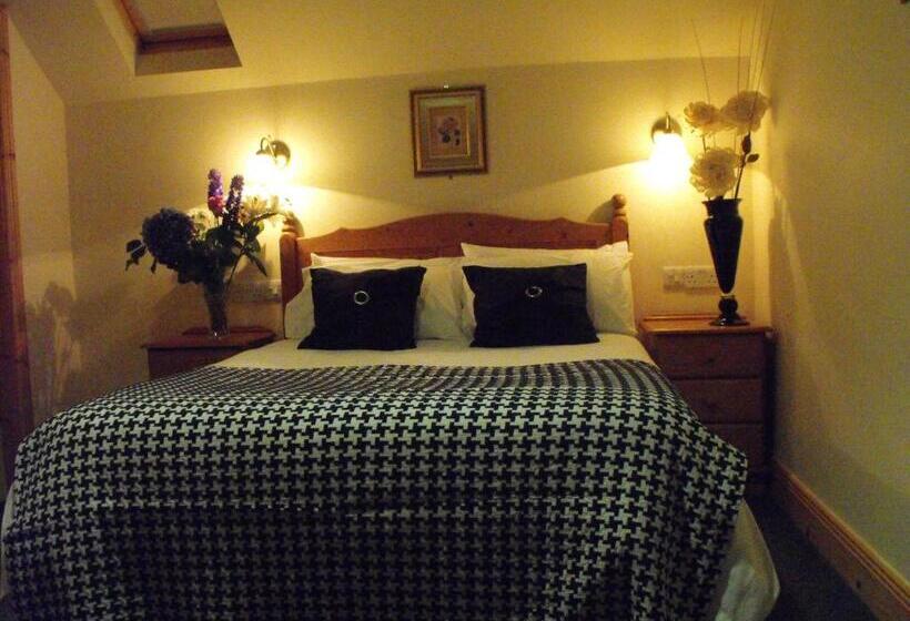 The Anvil Bar B&b