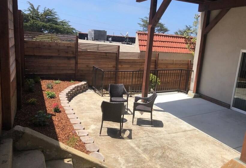 צימר Ocean View Inn