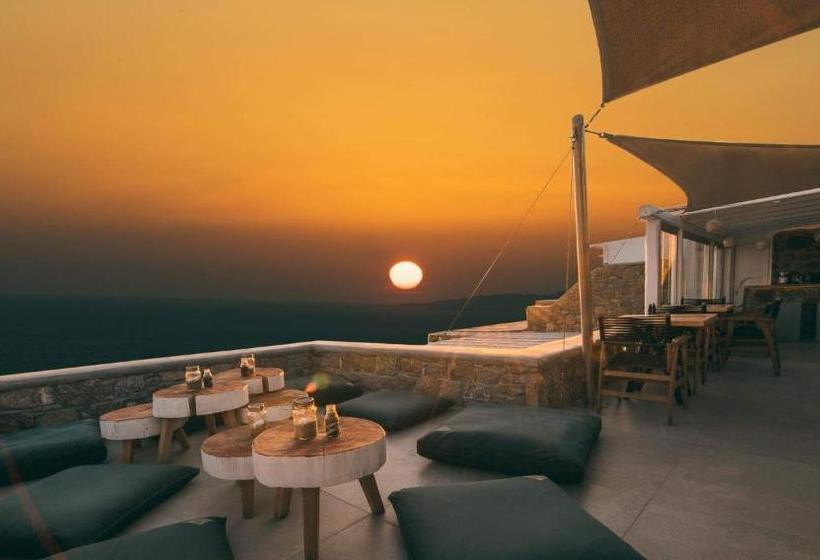 هتل Adel Private Suites