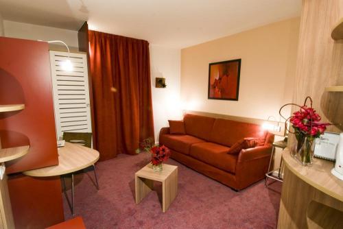 هتل Canal Suites By Popinns