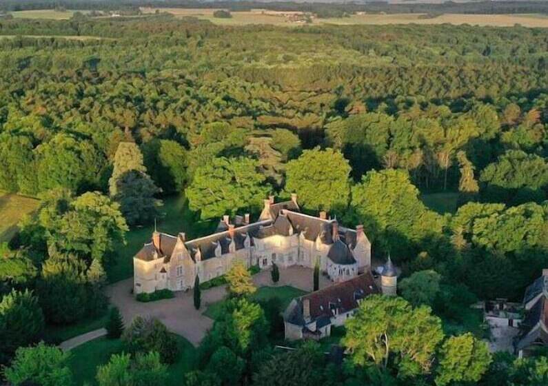 فندق Chateau De Razay
