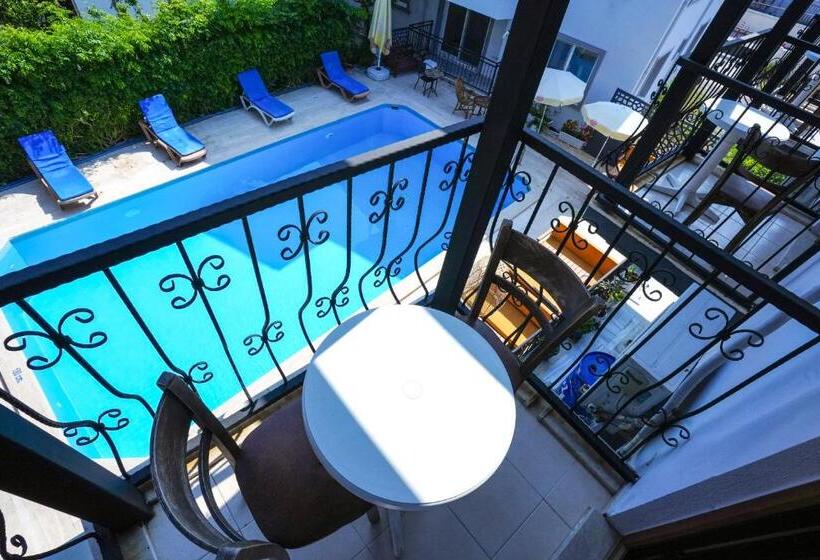 هتل Four Seasons Apart