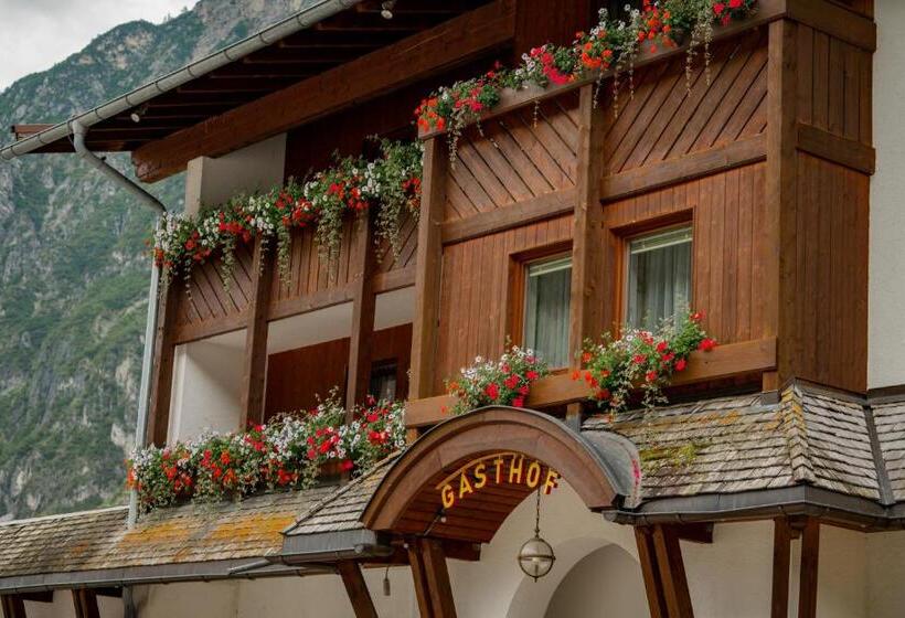 Отель Gasthof Schwarzer Adler