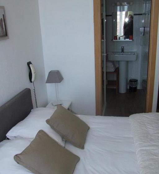 ホテル Hôtel 2 étoiles Et Restaurant Le Galet Bleu