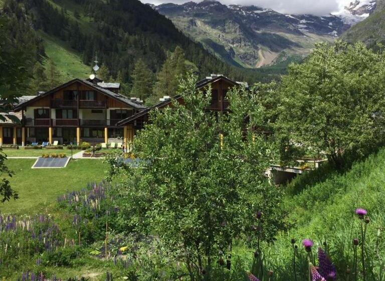 فندق Residence Dei Walser