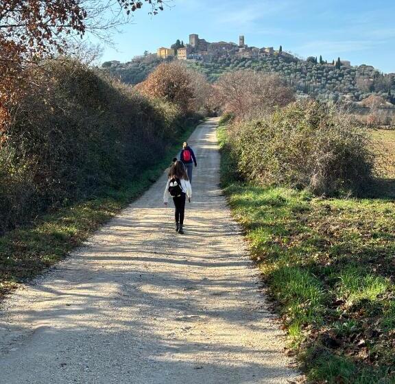Резиденция Agriturismo Podere S. Croce