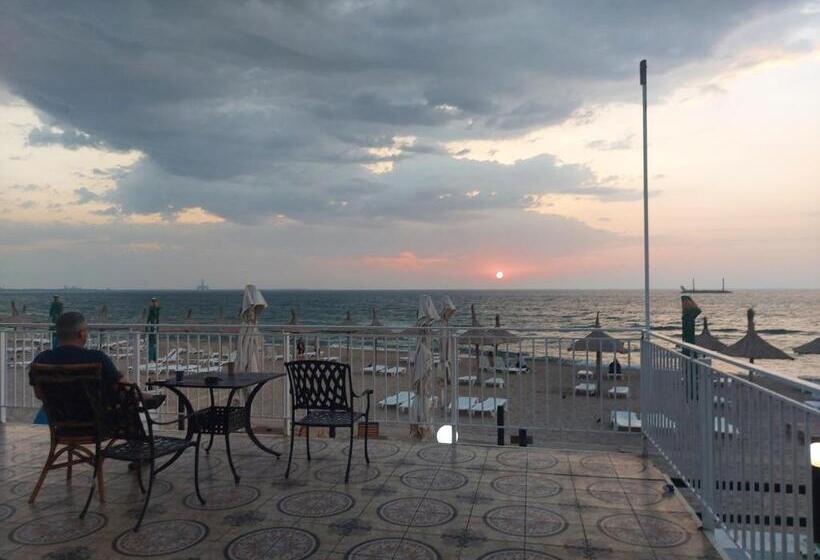 استراحتگاه La Perla Bianca Residence