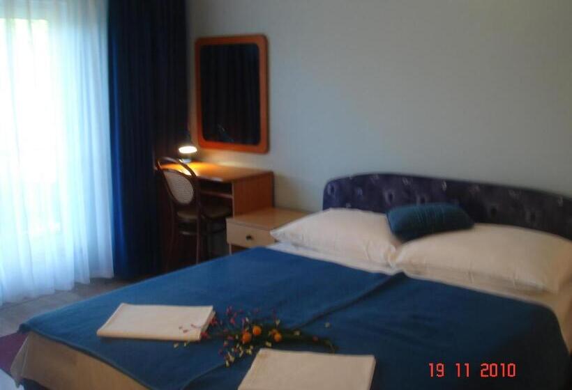 Aparthotel Pecic