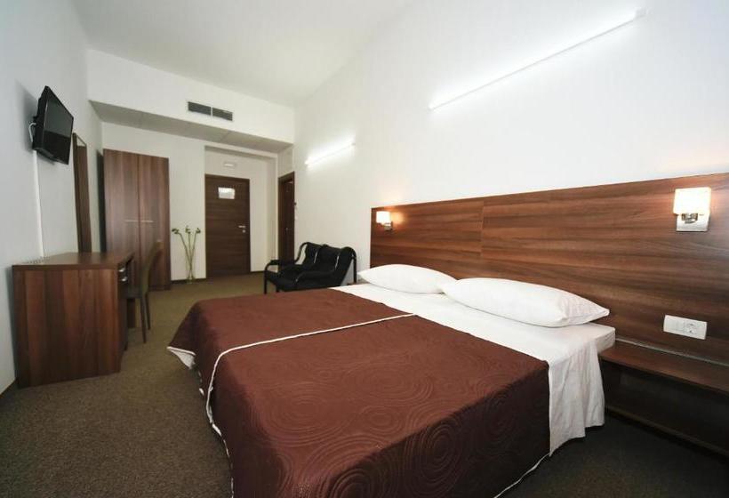 تختخواب و صبحانه Riva Rooms