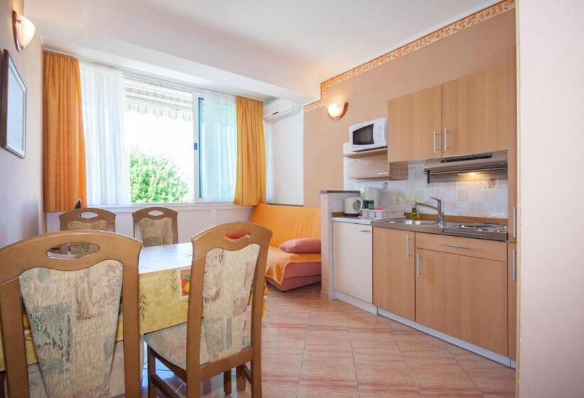 مبيت وإفطار Villa Daniela
