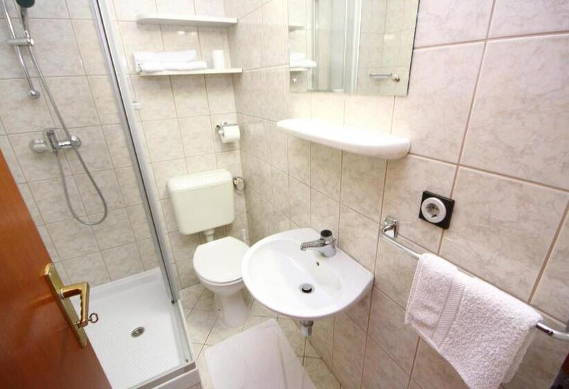 مبيت وإفطار Villa Daniela