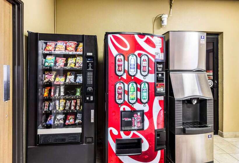 בית מלון כפרי Econo Lodge   Valley City