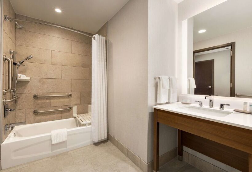 בית מלון כפרי Embassy Suites By Hilton Denton Convention Center