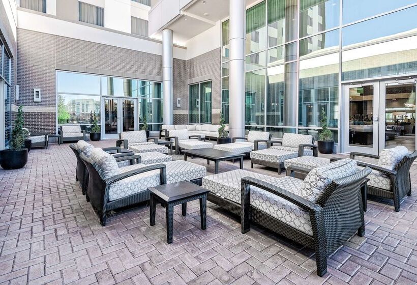هتل Embassy Suites By Hilton College Station, Tx
