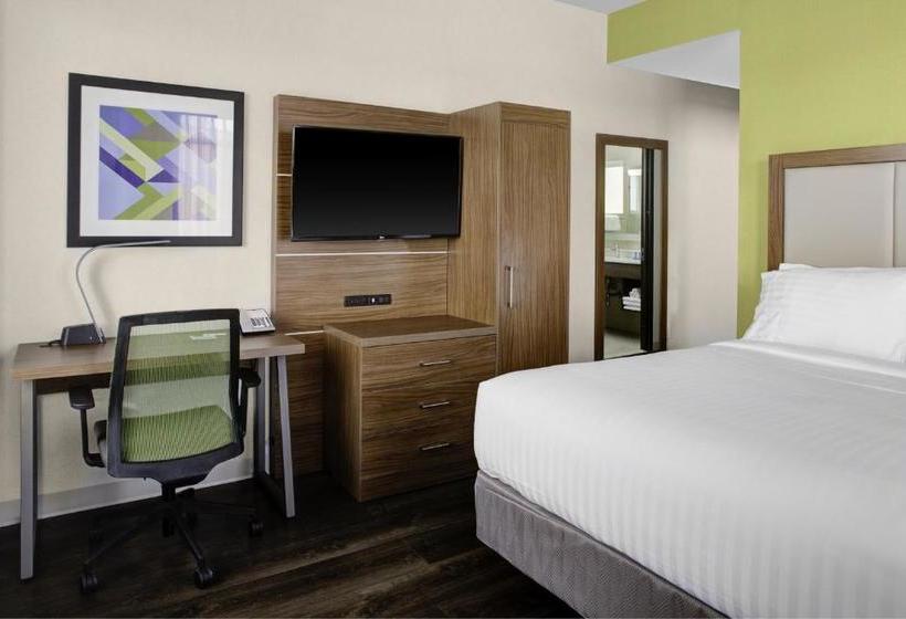 فندق Holiday Inn Express  Bronx Nyc  Yankee Stadium, An Ihg