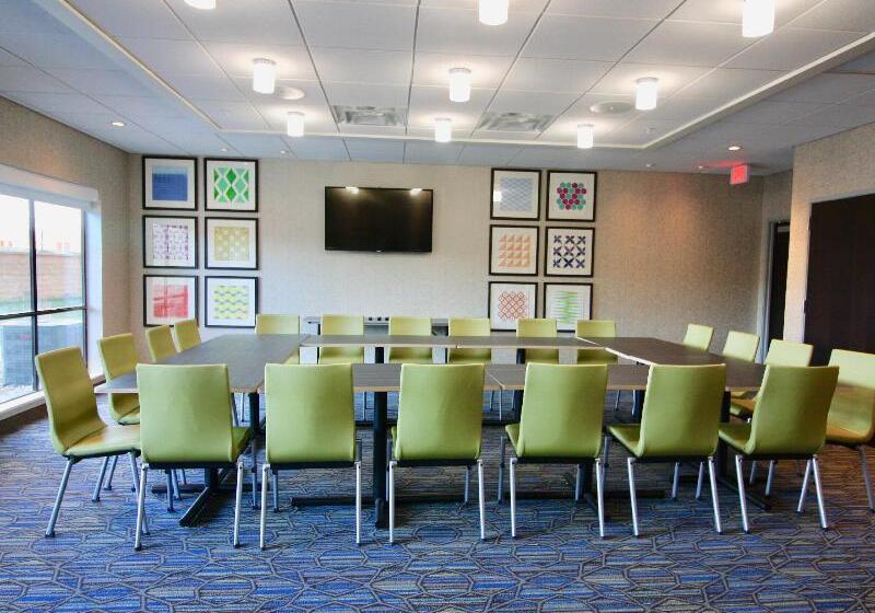 ホテル Holiday Inn Express & Suites   Kirksville   University Area, An Ihg