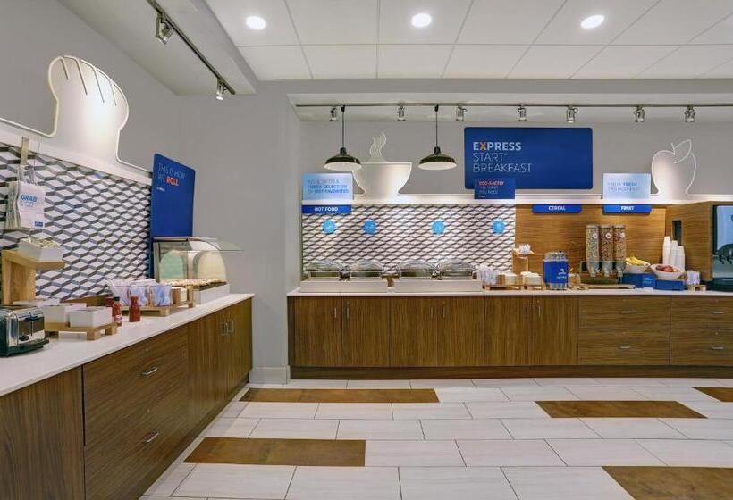 فندق Holiday Inn Express & Suites   Lenexa   Overland Park Area, An Ihg