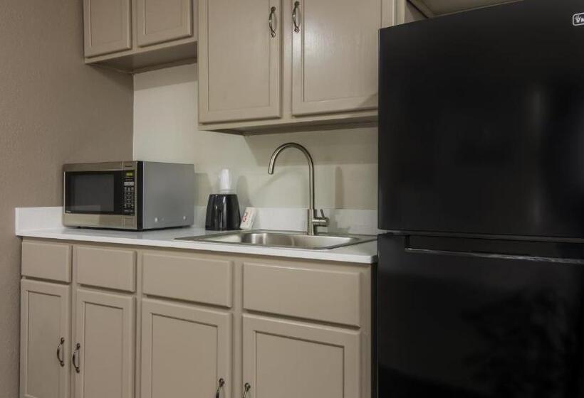 ホテル Red Roof Inn And Conference Center Chicago   N Aurora Naperville