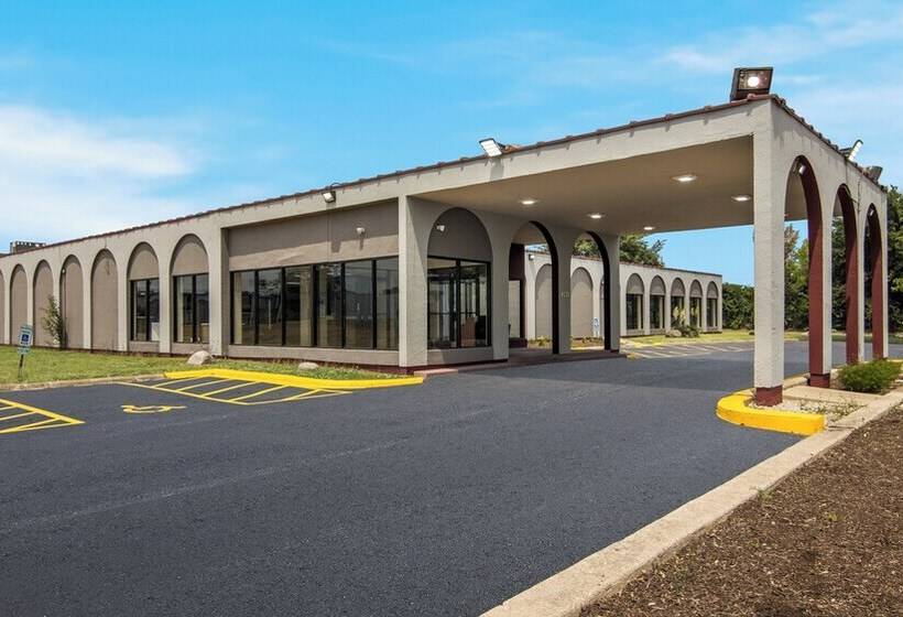 ホテル Red Roof Inn And Conference Center Chicago   N Aurora Naperville