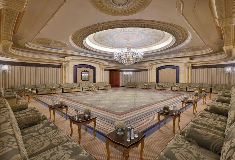 هتل The Ritz Carlton Jeddah
