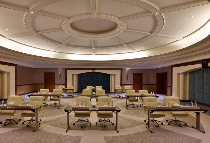 هتل The Ritz Carlton Jeddah
